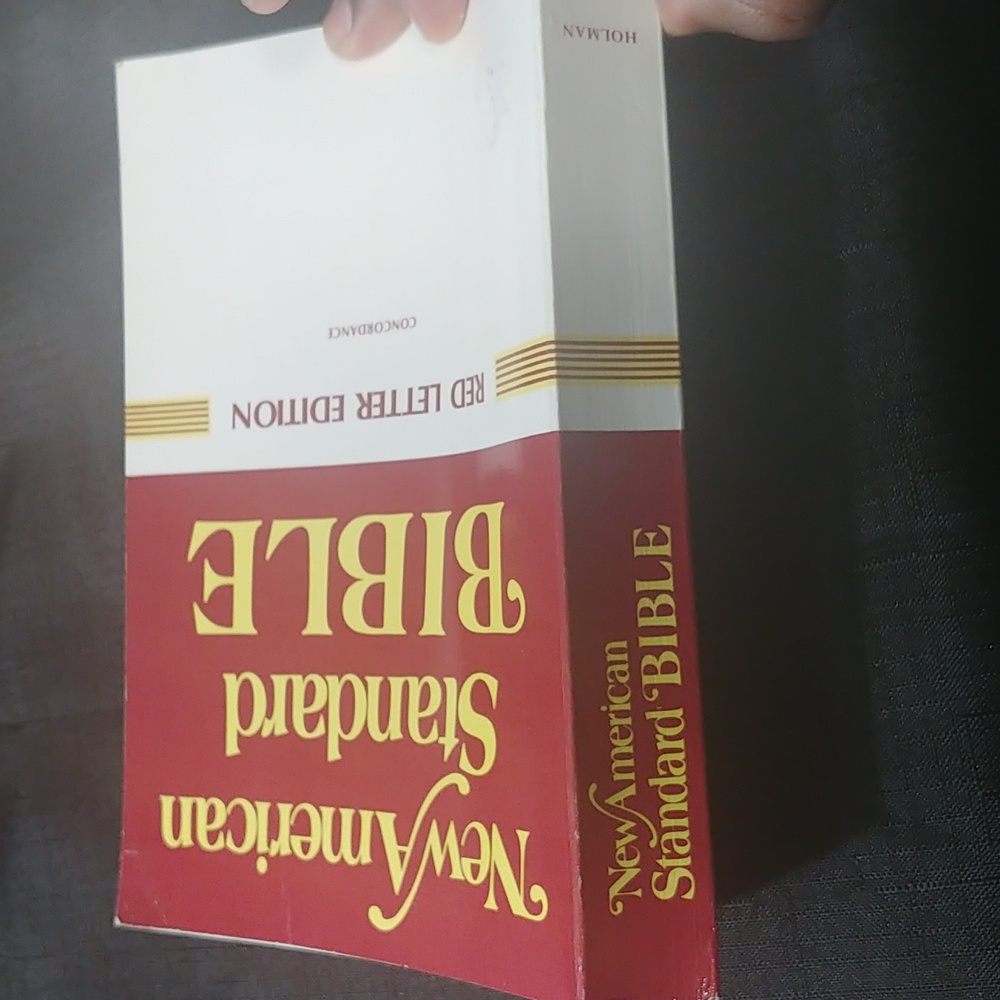 New American Standard Bible - Red and White 1977 Edition - Picture 3 of 9